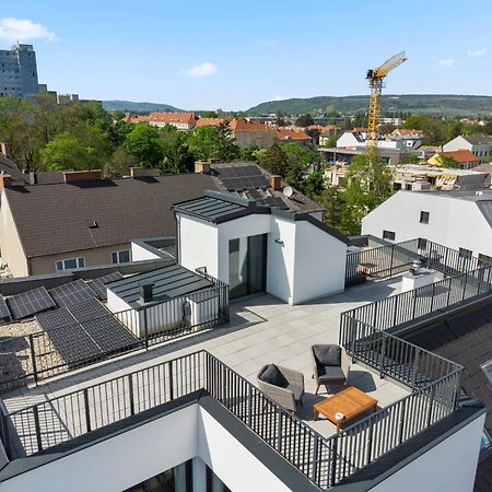 1 Min To Public Transport - 3 Min To Supermarket And Pharmacy - On-Site Parking For 19,90 Eur Wien Ngoại thất bức ảnh